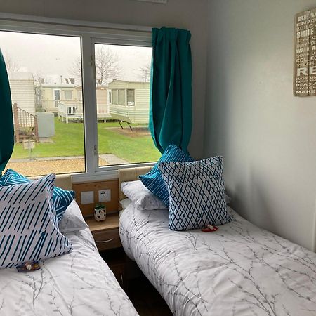Pet Friendly Holiday Home On Golden Palm Skegness Esterno foto