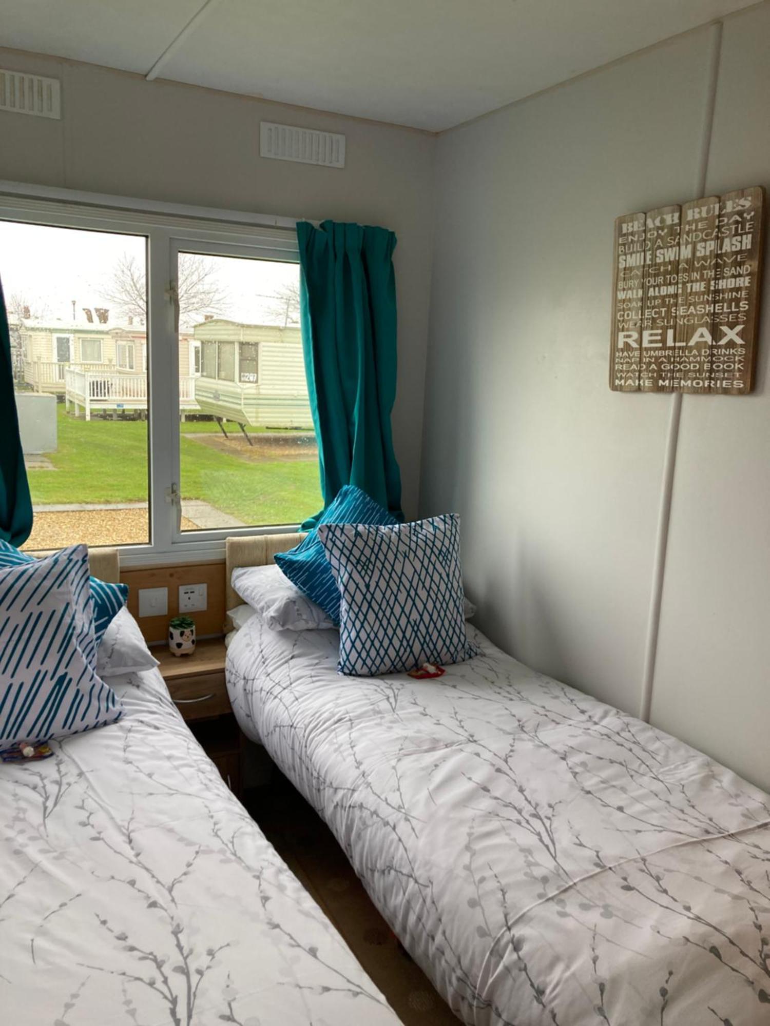 Pet Friendly Holiday Home On Golden Palm Skegness Esterno foto