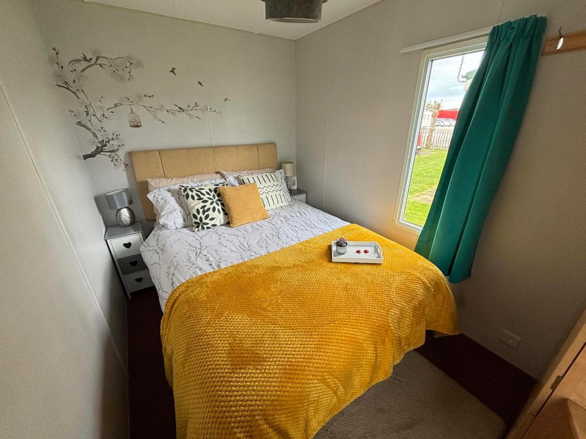 Pet Friendly Holiday Home On Golden Palm Skegness Esterno foto