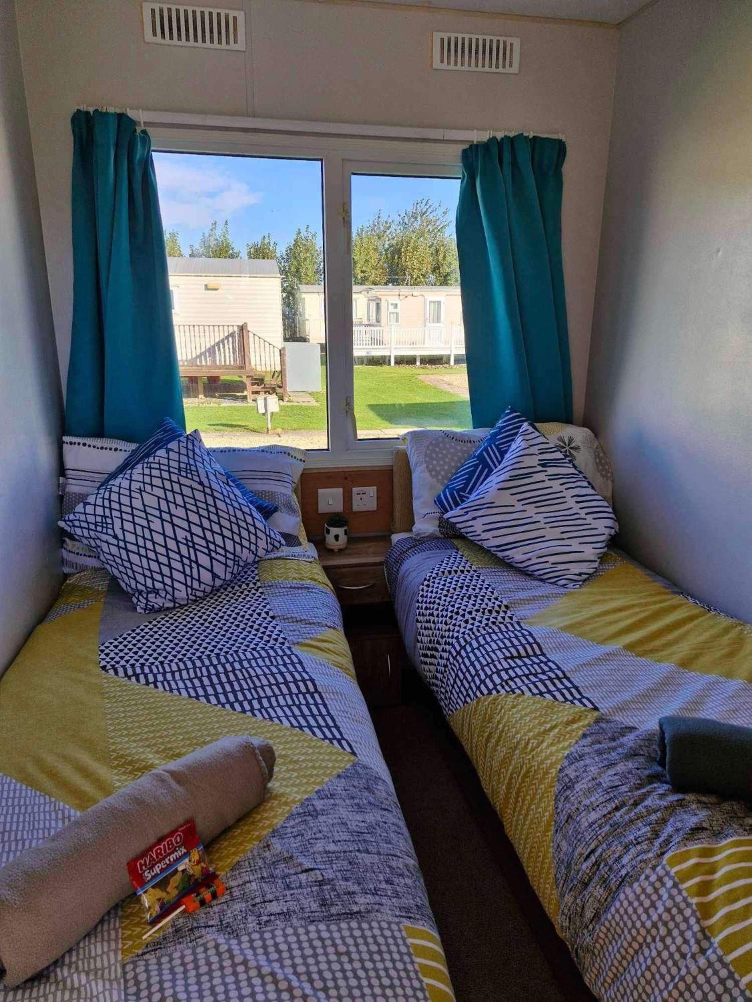 Pet Friendly Holiday Home On Golden Palm Skegness Esterno foto