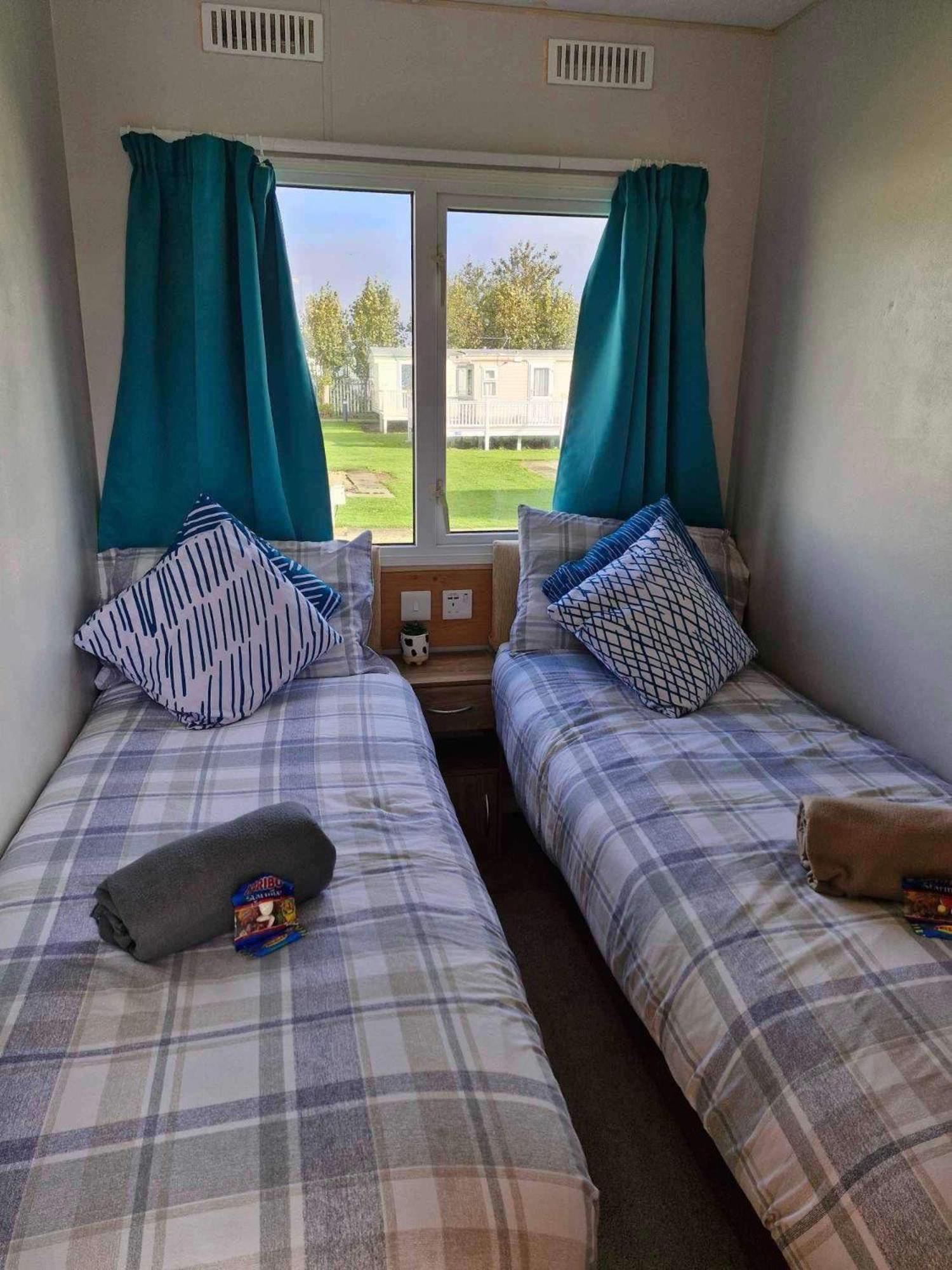 Pet Friendly Holiday Home On Golden Palm Skegness Esterno foto